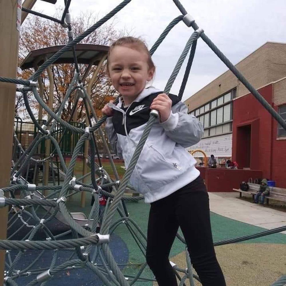 Meet your Posher, Candace